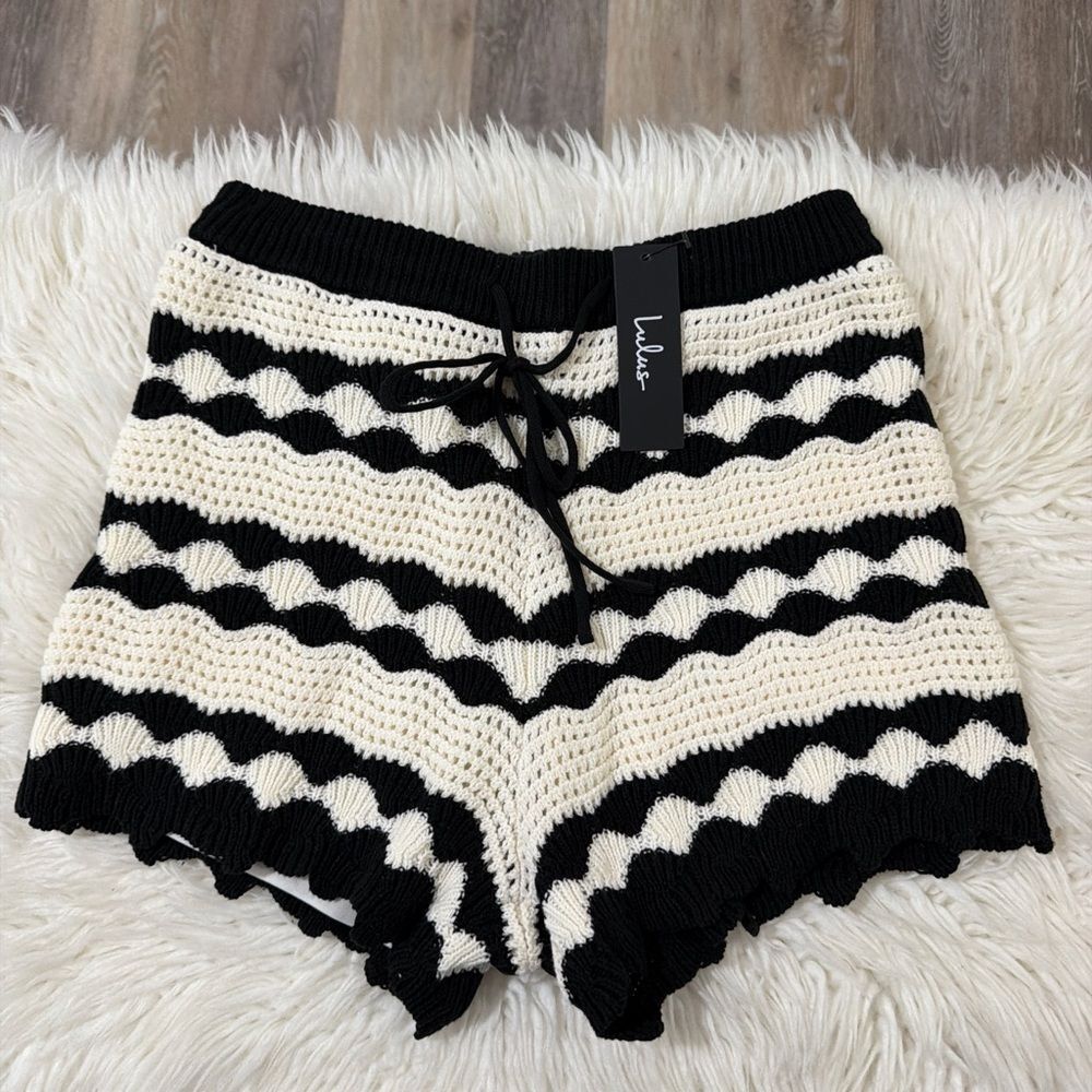 Lulu's High Waist Black and Cream Knit Shorts